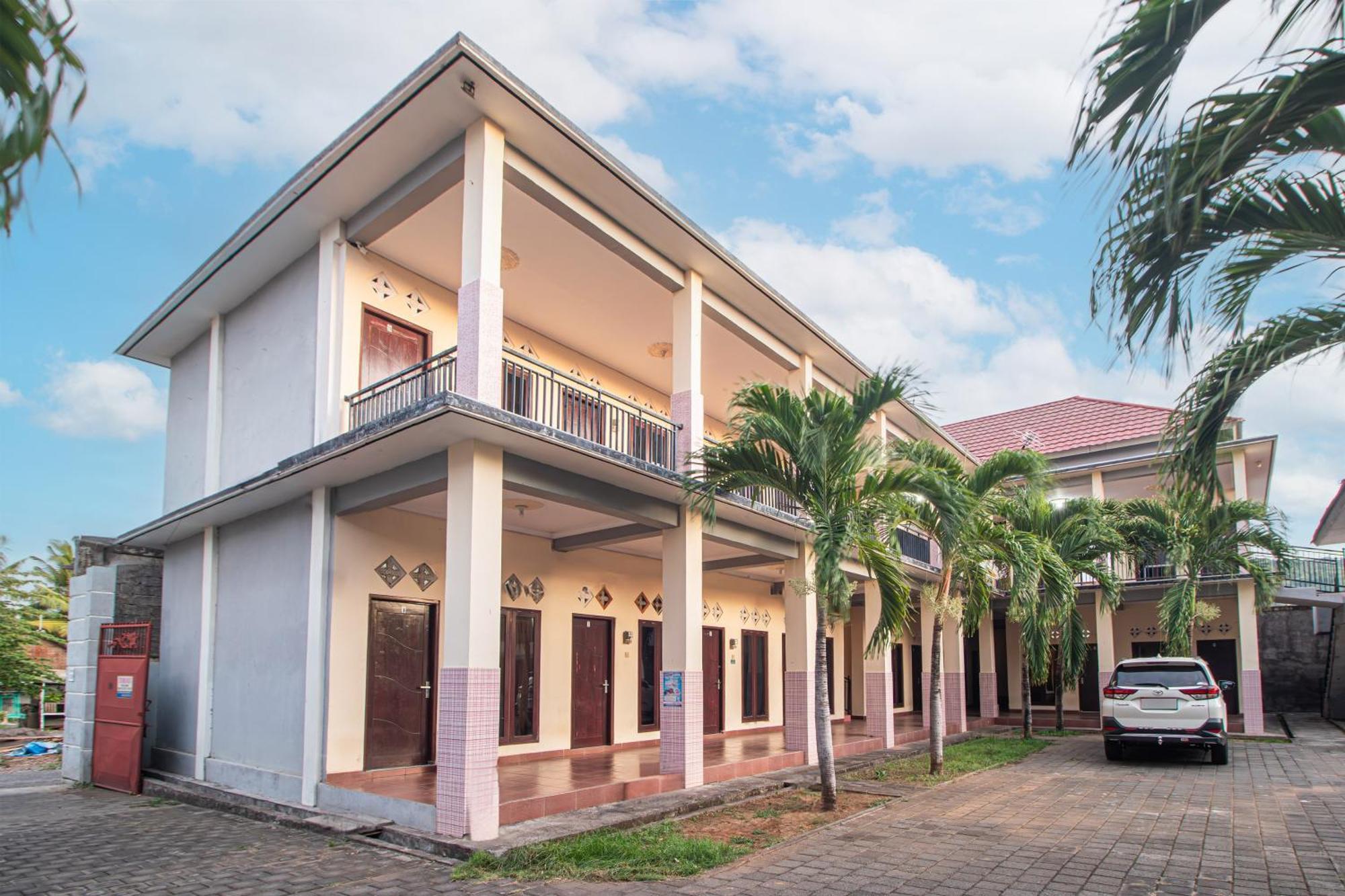 Oyo Life 93504 Kost Krisna Hotel Temukus Luaran gambar